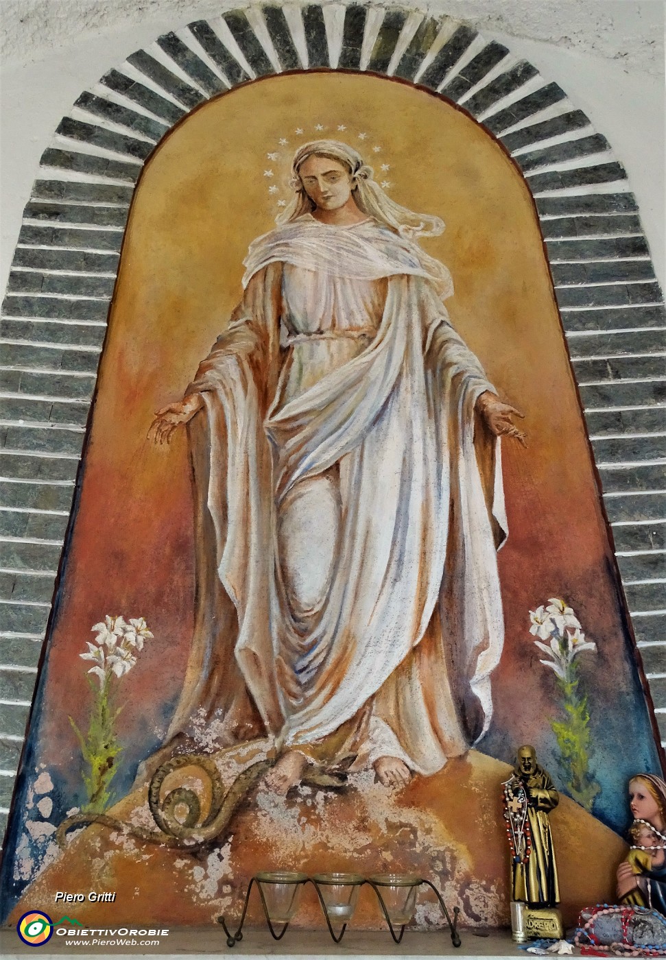 13  Alla chiesetta della Madonna del Carmine (746 m).JPG -                                